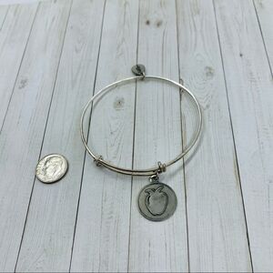 ‎Bella Ryann Apple Bracelet